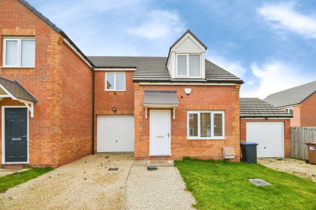 3-bed house on 32, Springfield Road, Middlesbrough, £130,000