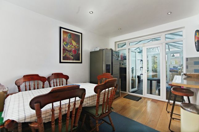 635, Davidson Road, Croydon photo 4