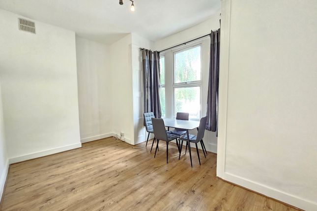 Thumbnail Flat to rent in Jenner Road, London