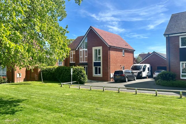 Detached house to rent in Scantlebury Way, Wantage