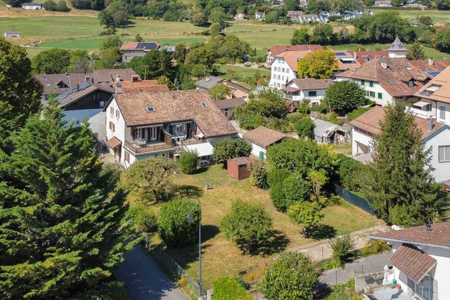 Villa for sale in Arzier, Canton De Vaud, Switzerland