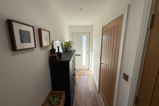 2, Clos Cwm Peris, Llanon photo 4