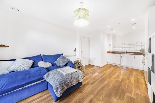 Flat for sale in Grosvenor Court, Adenmore Road, London