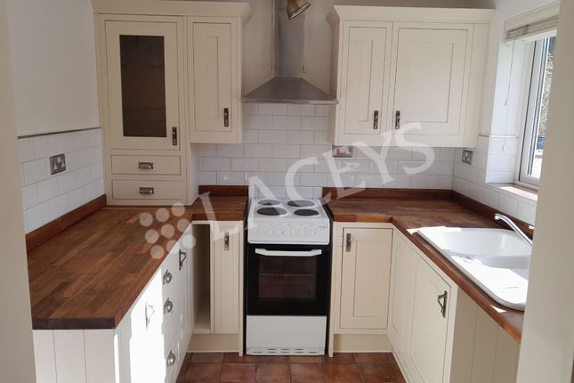 66 Laburnum Way, Yeovil photo 2