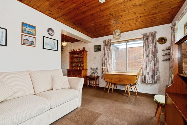 23, Butterfield Road, St. Albans photo 4