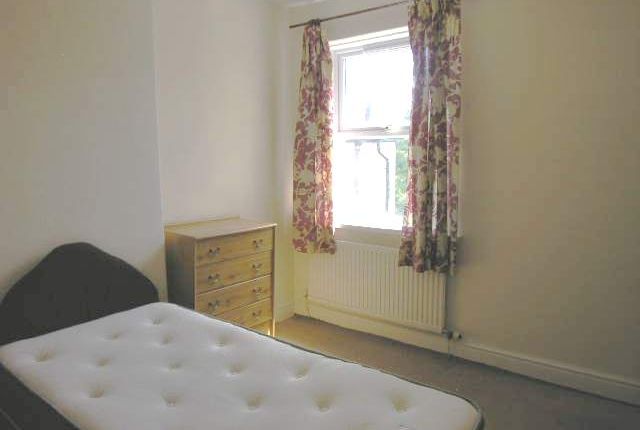 Terraced house to rent in Llanishen Street, Cardiff