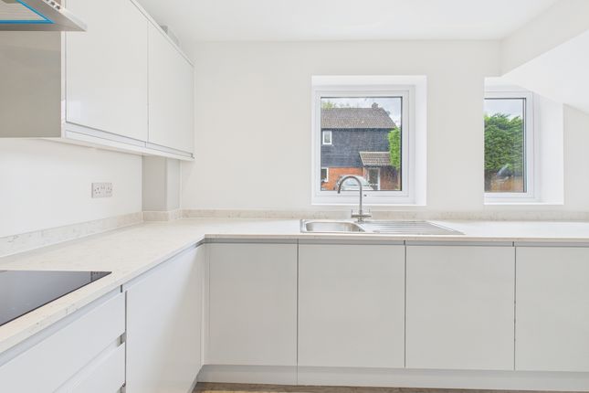 1 Cosy Corner, Aylesbury photo 4