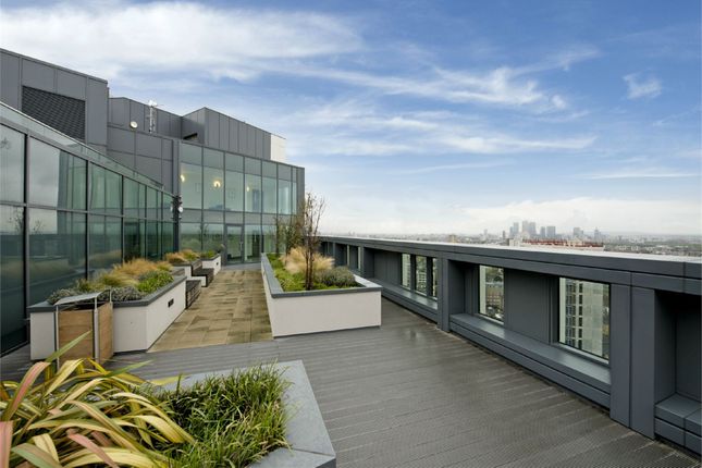 1801, Altitude Point, London photo 3
