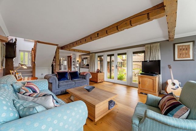 Thatched Cottage, Cherry Garden Lane, Maidenhead photo 4
