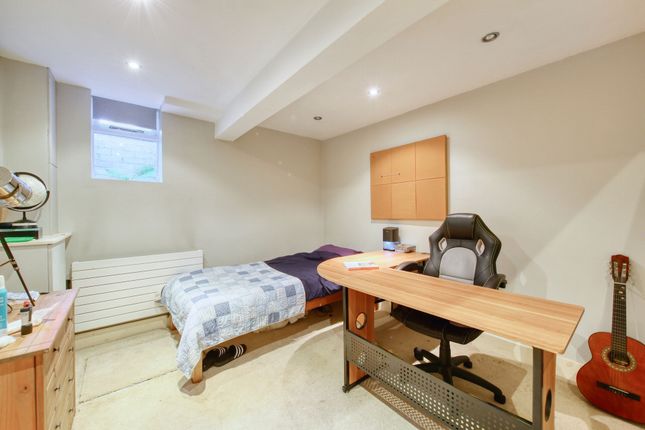 72, Park Road, Kingston Upon Thames photo 4