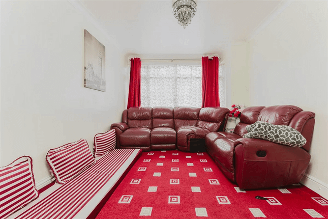 Three Bedroom Semi Detached House For Sale In Hayes Ub4