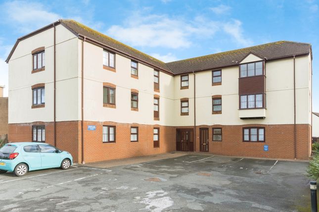 Thumbnail Flat for sale in Templers Road, Newton Abbot