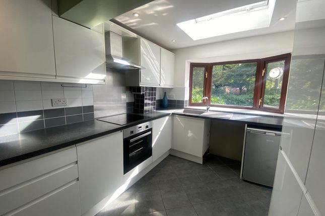 21, Melton, Milton Keynes photo 3