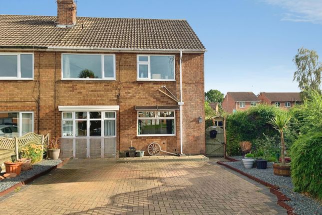 2-bed flat on 18, Dellfield Avenue, Lincoln, £60,000