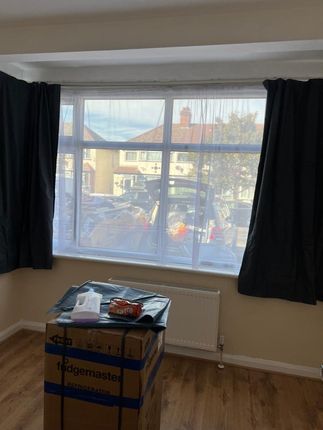 47, Marlborough Road, Southall photo 4