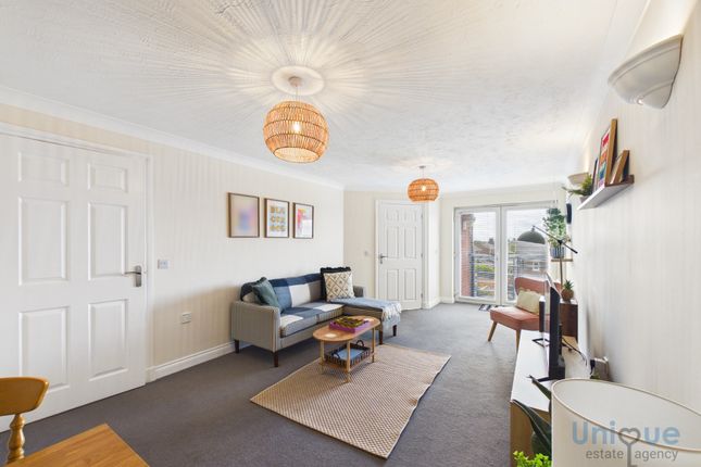 303, Ensign Court, Lytham St. Annes photo 3