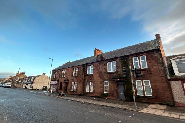 Thumbnail Flat to rent in West Main Street, Darvel