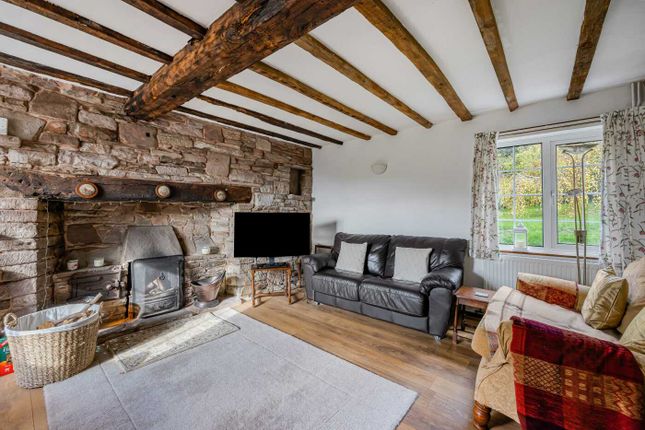 Bowkers Cottage, Hereford photo 2