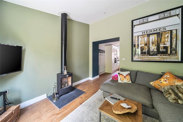 2 Jephson House,, Ryebridge Lane, Alton photo 4