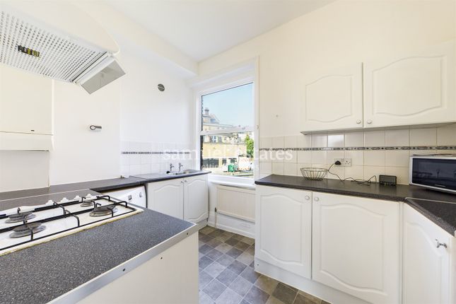 17, Gleneldon Road, Streatham photo 3