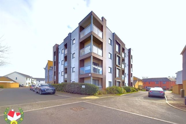 Thumbnail Flat for sale in Lime Tree Court, Hunts Grove, Hardwicke, Gloucester