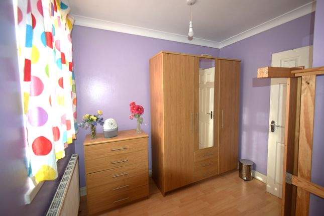 Arundel Drive, South Harrow photo 5