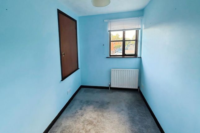 38, Warren Close, Lincs, UK photo 4