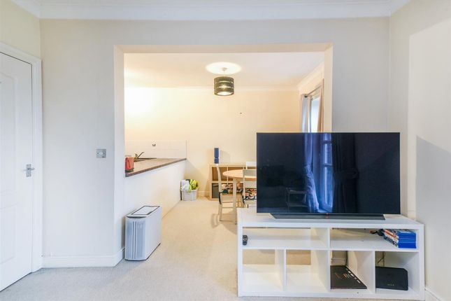 37, Dorchester Avenue, Walton-Le-Dale photo 4