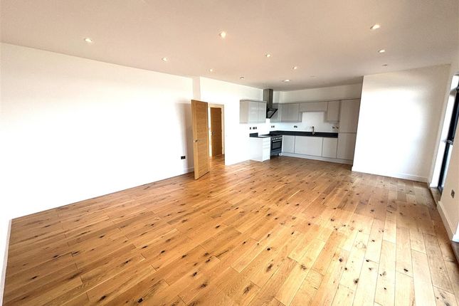 The Penthouse Apartment, Canterbury photo 3