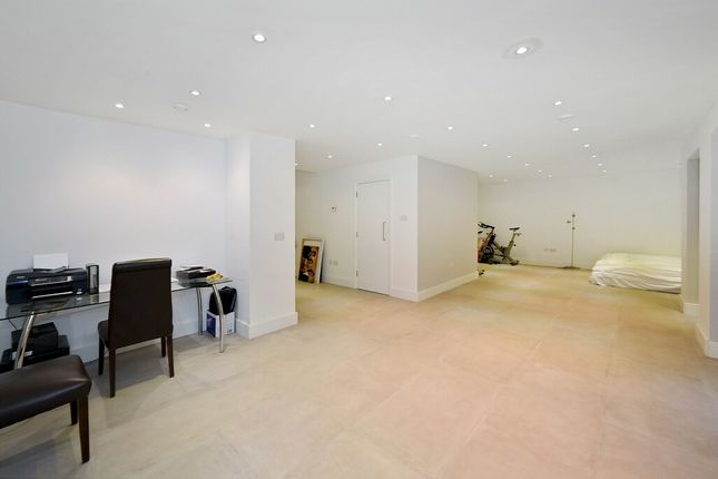 Property to rent in Eaton Mews North, Belgravia