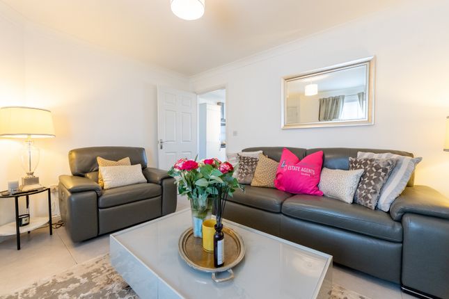 6 Wilkie Drive, Motherwell photo 2