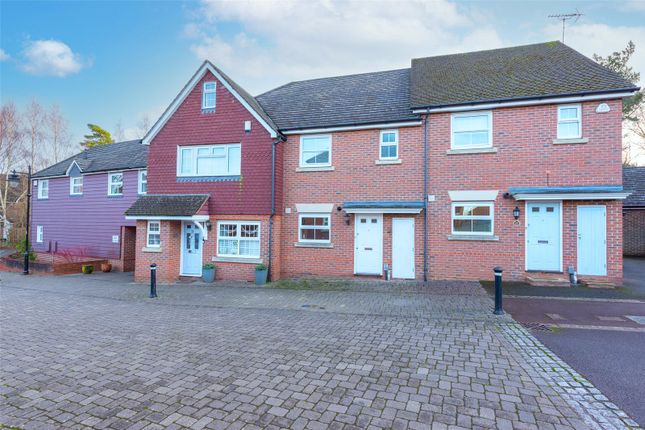 Thumbnail Semi-detached house to rent in East Hundreds, Fleet, Hampshire