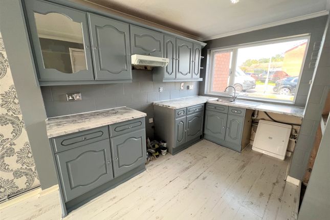 8, SNODLAND photo 5