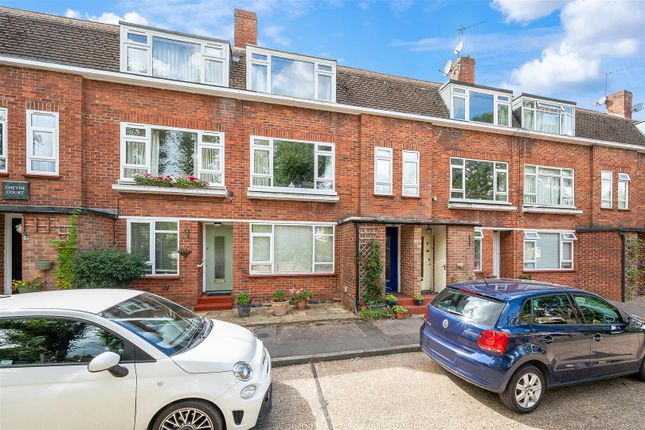 Cheyne Court, 13- (11).Jpg