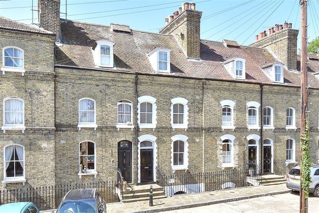 2-bed flat on The Terrace, Rochester, £250,000