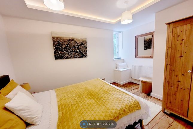 Thumbnail Flat to rent in Eldon Court, London