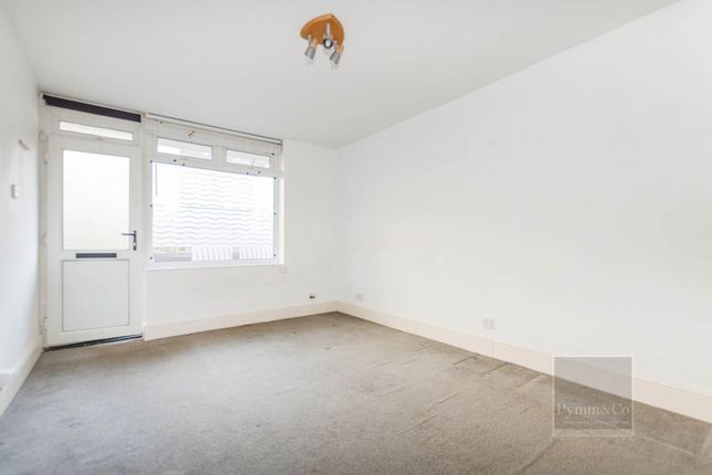 16, Mandells Court, Norwich photo 3