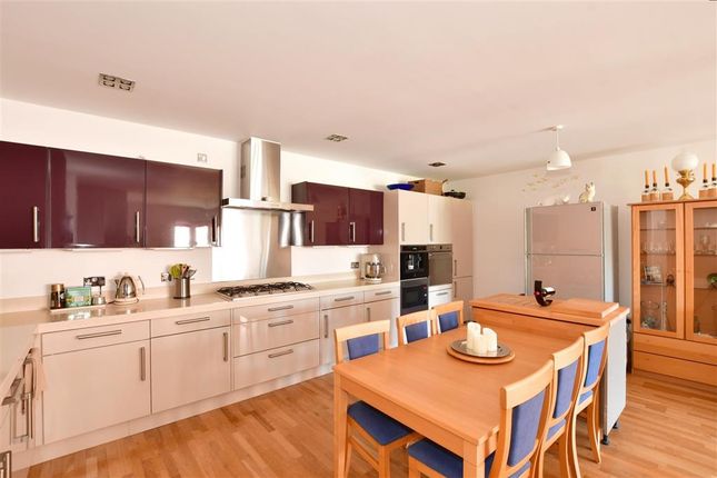 Flat for sale in Little Trodgers Lane, Mayfield, East Sussex