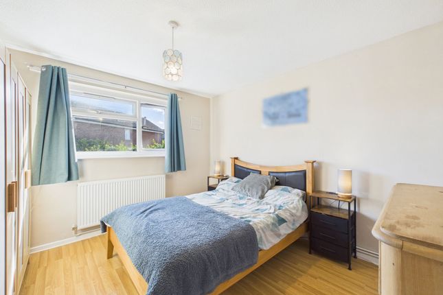 23 Willow Road, Nottingham photo 4