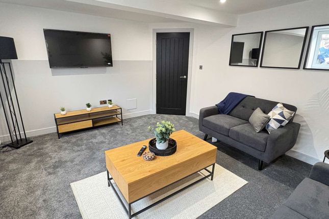 9, Arthington View, Leeds photo 4
