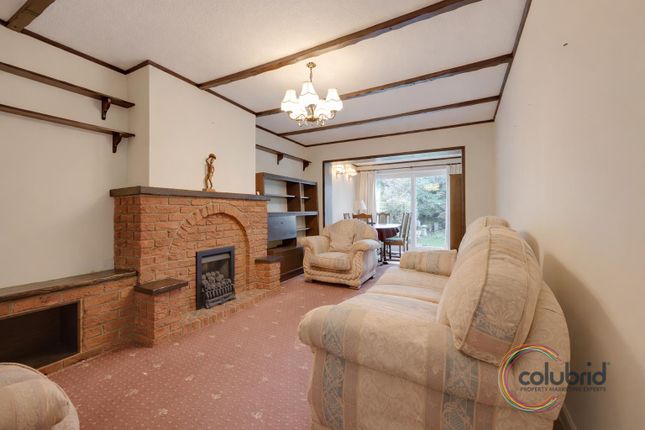25, Second Avenue, Stanford-le-Hope photo 2
