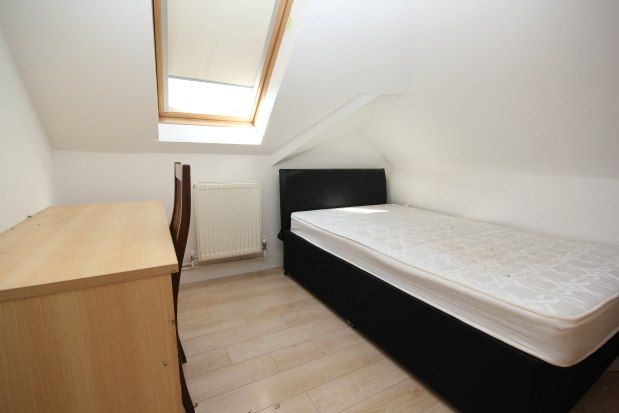 Room to rent in Grays Road, Oxford