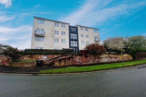Thumbnail Flat to rent in Berwick Close, Macclesfield