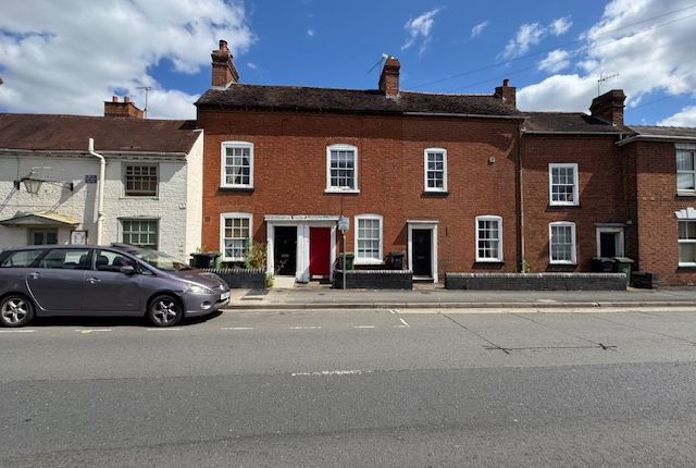 Terraced house to rent in Henwick Road, Worcester