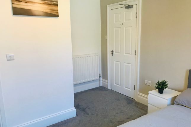 Room 1, 15, Richville Road, Southampton photo 5