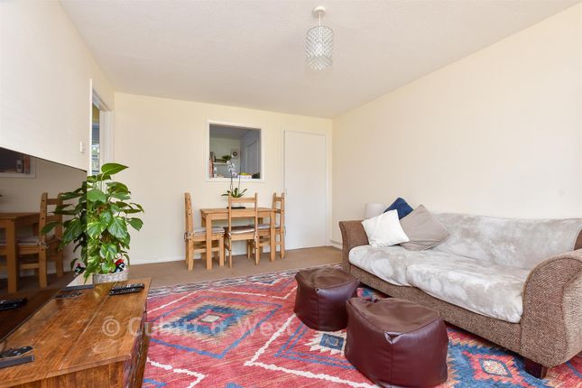 24, Levett Road, Leatherhead photo 2