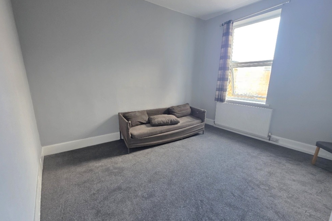 207a Hylton Road, Sunderland photo 2