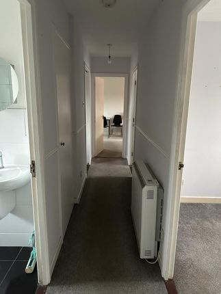 Flat for sale in Copperfields, Laindon, Basildon