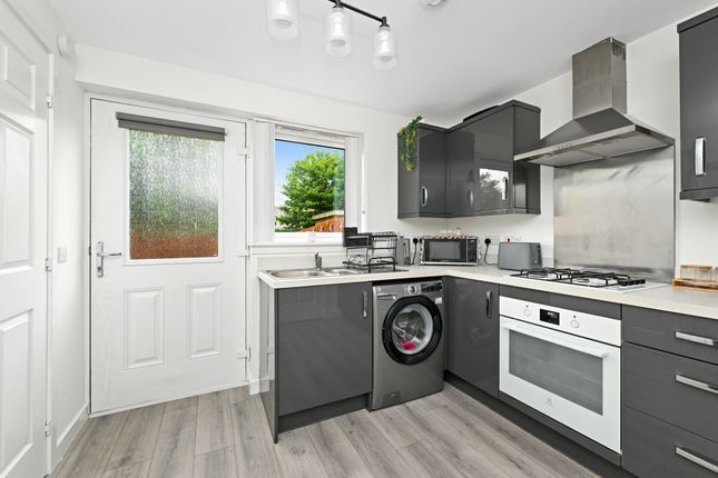 2, Peastonhall Drive, Gorebridge photo 4