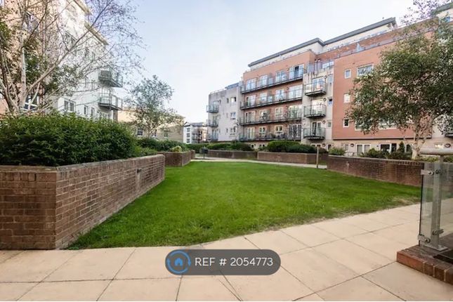 Flat to rent in Oceana Boulevard, Southampton